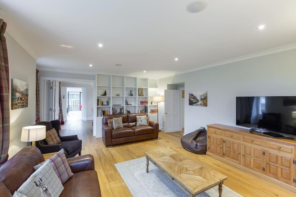 Holiday home Greenmyre With Hot Tub *